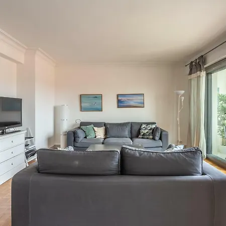 Victoria Keyweek With Terrace In Close To The Beach