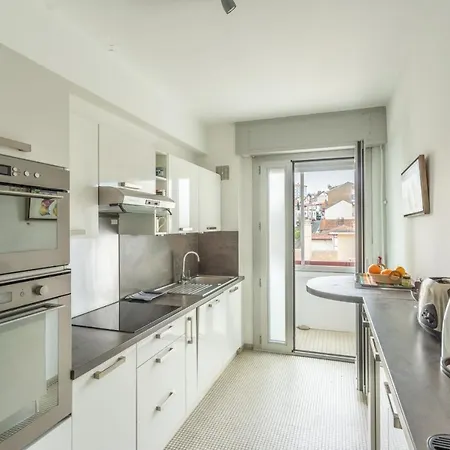 Victoria Keyweek With Terrace In Close To The Beach *