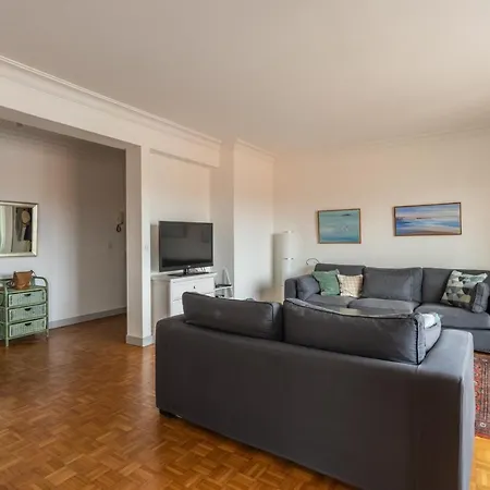 Victoria Keyweek With Terrace In Close To The Beach Apartman